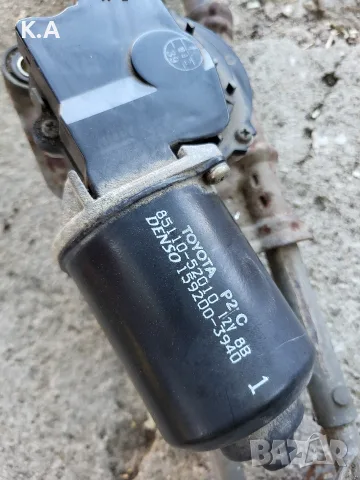 Моторче с механизъм предни чистачки Toyota Yaris, снимка 2 - Части - 55751288
