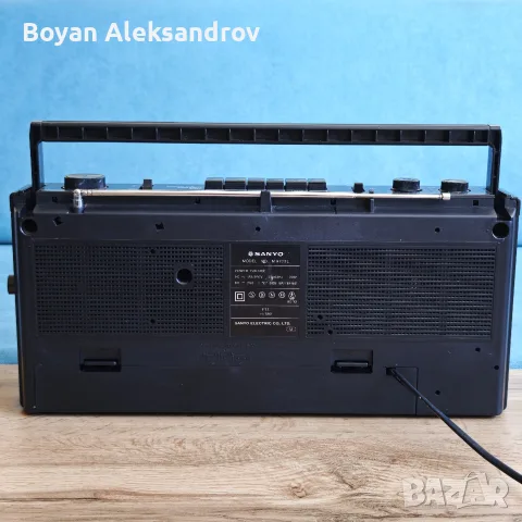 Ретро Радиокасетофон Sanyo M 9703L – Стерео Японска Класика от 1985 г., снимка 5 - Радиокасетофони, транзистори - 56056232