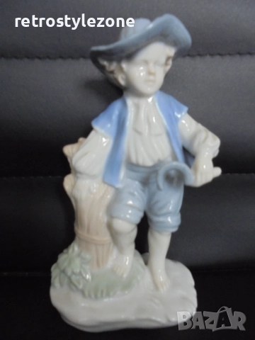 № 8329 Стара порцеланова фигурка , снимка 2 - Други ценни предмети - 52112122