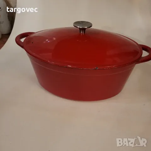 голяма чугунена тенджера за печене