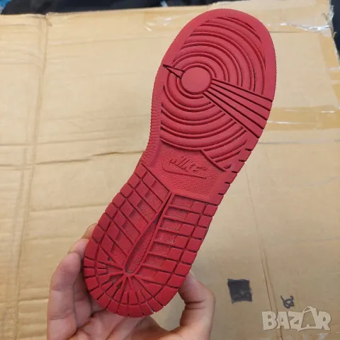 Nike Air Jordan 1 Low GS „Reverse Bred“  номер 39 , снимка 13 - Маратонки - 50178165
