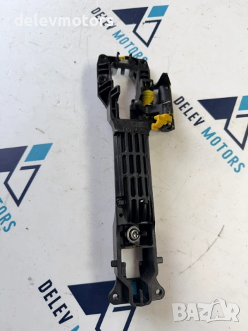 8282163J00000 основа за предна лява дръжка на вратата от Suzuki Vitara Hybrid 1.4T, двигател К14D, 1, снимка 2 - Части - 54160571