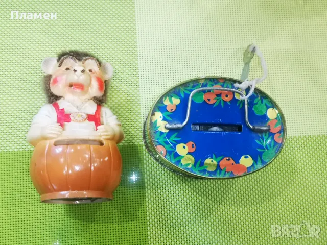 Две стари касички, снимка 2 - Колекции - 49697560