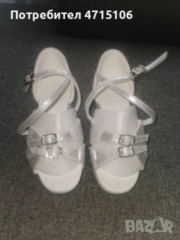 Начални обувки за спортни танци