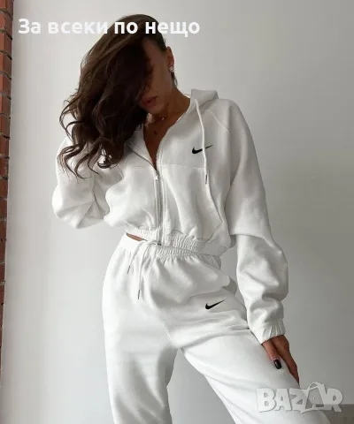Nike Дамски Ватиран Спортен Комплект Късо Горнище И Долнище🔝Дамски Спортен Екип Код VAL-51, снимка 7 - Спортни екипи - 56105361