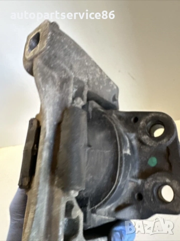 Тампон на скоростна кутия за Volvo C70 Convertible 2.0D (2008) 7M51-6F012-YB, снимка 2 - Части - 54027808