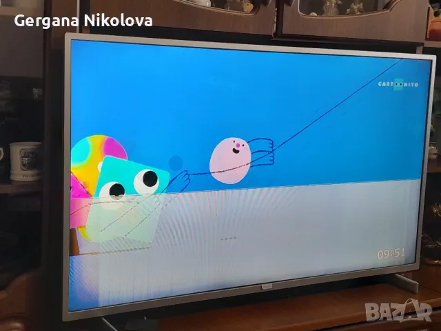 Телевизор Смарт PHILIPS 43 инча с малък проблем, снимка 4 - Телевизори - 49627796