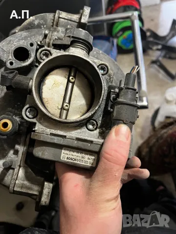 Всмукателен колектор с дросел w220 s320 benz, снимка 2 - Части - 50158363