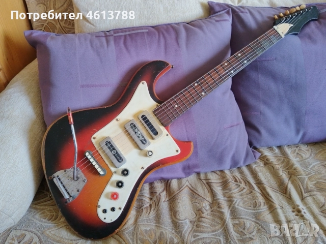 Ретро Електрическа китара Орфей