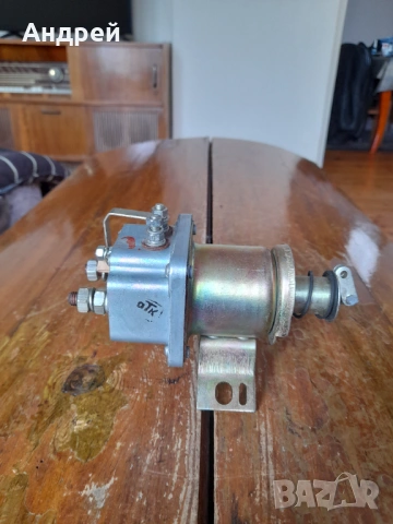 Старо реле стартер ЗИЛ, снимка 2 - Други ценни предмети - 54127213