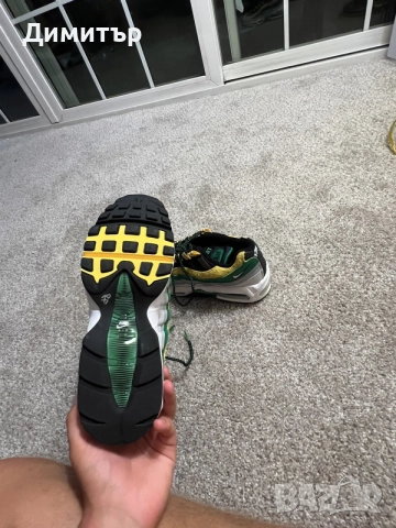 Маратонки Nike Air Max 95 HBCU , снимка 4 - Маратонки - 56288351