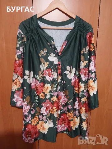 3-4xl Зелена туника с флорален десен има еластичнос и е напълно запазена