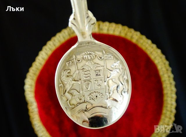 Посребрена лъжица с релефен герб. , снимка 2 - Прибори за хранене, готвене и сервиране - 42751856