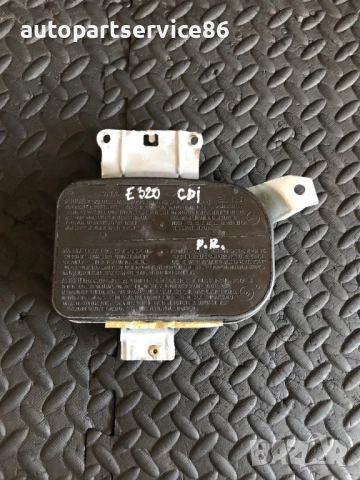 Предна дясна врата за Mercedes E Class W210 (2001) 2108601205, снимка 2 - Части - 53899662