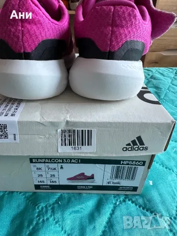 Детски маратонки Адидас розови, снимка 2 - Детски маратонки - 49773660