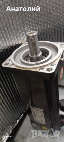 Серво мотор Schneider, снимка 2 - Електродвигатели - 42910616