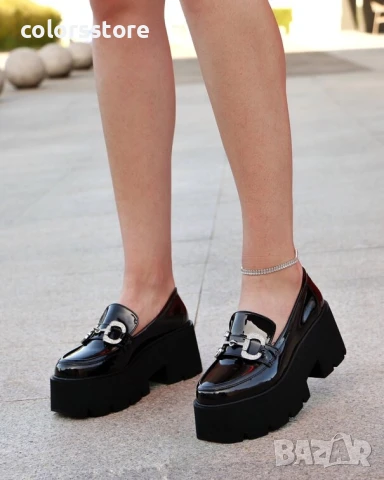 Обувки на платформа - черен лак - KLP55 