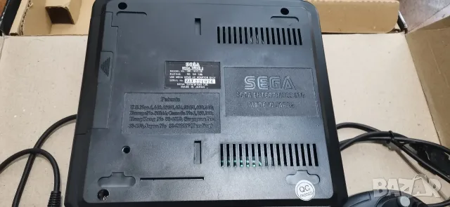 SEGA Mega Drive 2 + 4 игри. Нова, оригинал, пълен комплект! 2 контролера, кабели, адаптер!, снимка 11 - Други игри и конзоли - 55821754