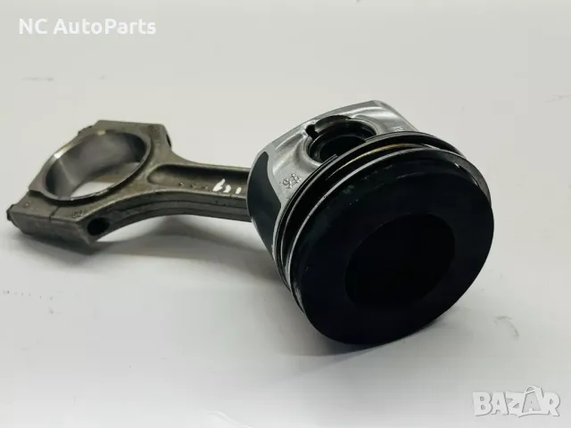 Бутало с биела ОРИГИНАЛНИ за BMW БМВ 1 серия F20 F21 116d N47D20C 084263 543 2014