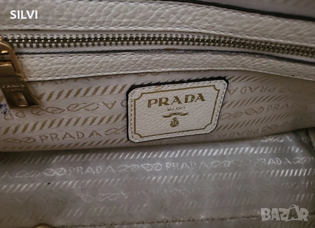 Чанта от естествена кожа Prada, снимка 3 - Чанти - 52727056