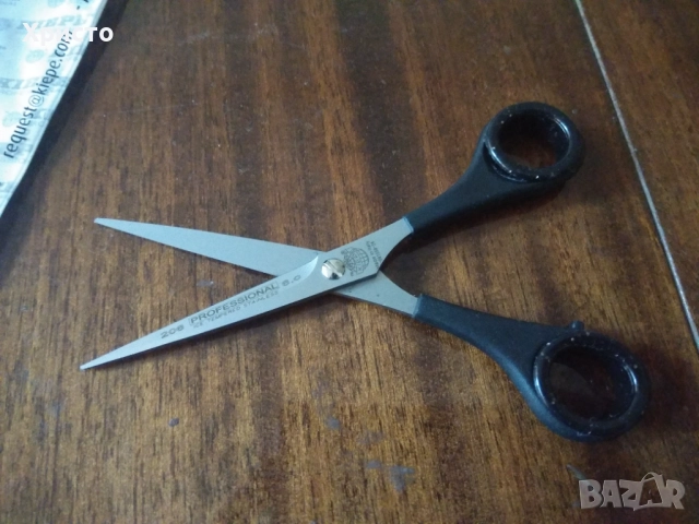 Ножичка за подстригване, снимка 3 - Фризьорски принадлежности - 52668873