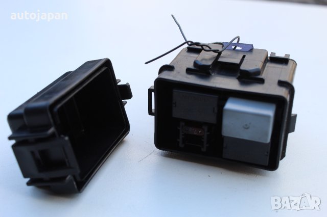 Бушониера с релета Хонда акорд 7 2.2 и-цтди 140кс комби 04г Honda accord 7 2.2i-ctdi 140hp 2004, снимка 2 - Части - 44320442