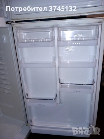 Хладилник с горна камера Gorenje , снимка 10 - Хладилници - 51536585
