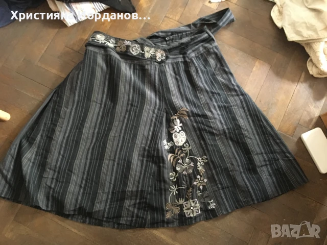 памучна пола с бродерия 