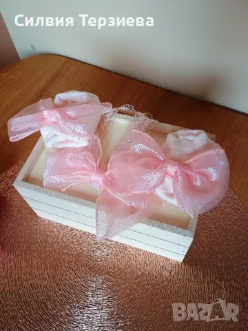 Комплект нови чорапки и лента за глава за новородено бебе момиче 