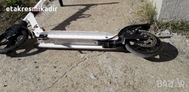 Тритонетка , снимка 2 - Детски велосипеди, триколки и коли - 35441901