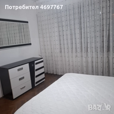 Отдава се под наем двустаен, напълно обзаведен, среден апартамент в топ център, в близост до Билла., снимка 2 - Апартаменти - 52957450