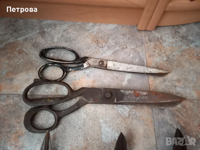 Седем броя стари ножици , снимка 5 - Антикварни и старинни предмети - 52145149
