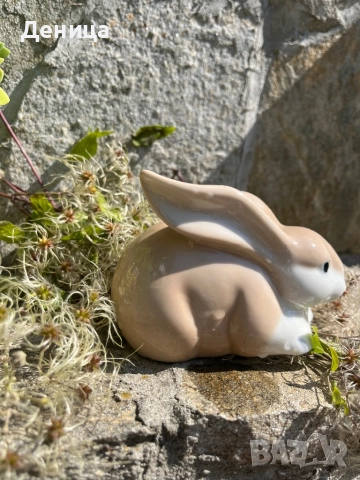 Страхотна муцунка🫶 Порцеланово зайче Липсва маркировка Размери-13/9 см Цена-30 лв, снимка 6 - Статуетки - 51478898