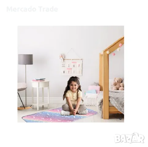 Декоративен килим за детска стая, Дъга със светещи в тъмното еднорози, Розов