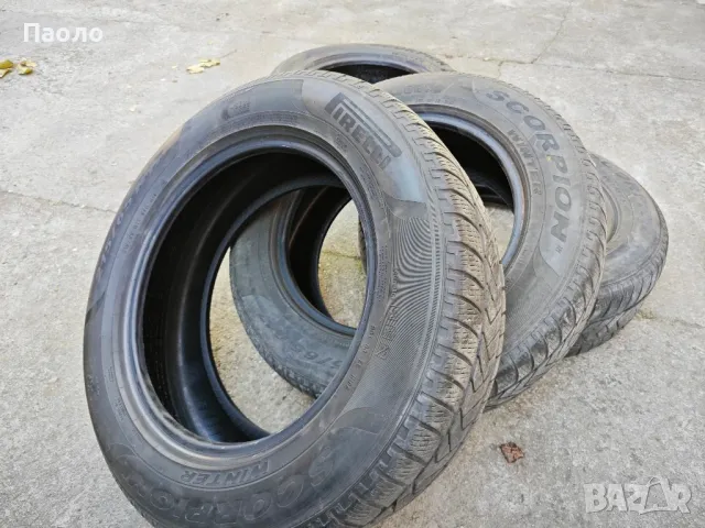 Зимни гуми 4бр Pirelli 215/65/17, снимка 1 - Гуми и джанти - 47678542