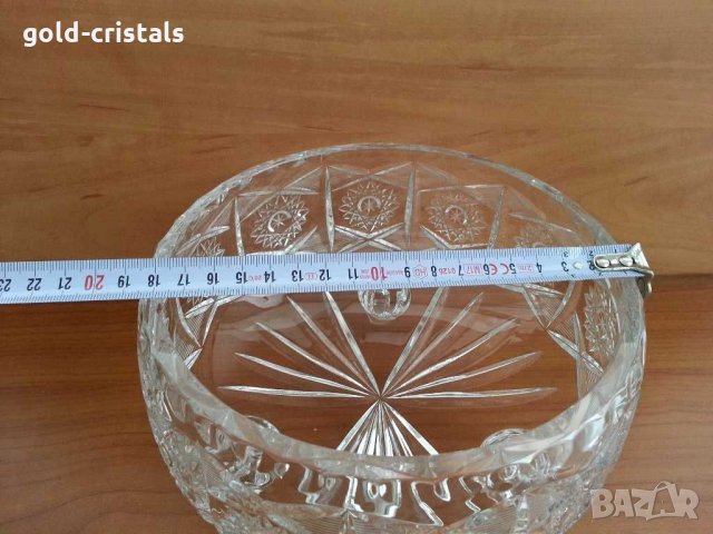 Кристална купа с капак, снимка 4 - Антикварни и старинни предмети - 29771756