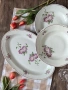 Порцелан мини комплект- голямо плато и две дълбоки чинии Перфектно състояние,  изискан стил за всяка, снимка 2
