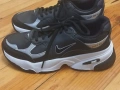 Маратонки NIKE , снимка 1