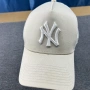 New York Yankees x New Era Baseball Cap One Size Шапка с Козирка Бежова Mesh, снимка 1