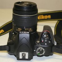 Фотоапарат Nikon D3300 с обектив Nikkor AF-P 18-55 VR, снимка 4 - Фотоапарати - 42775395