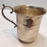 Сребърна чашка, снимка 1 - Антикварни и старинни предмети - 29869628