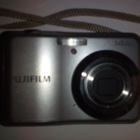 Запазен цифров фотоапарат Fuji film 14 отлично състояние без батерии, снимка 1 - Фотоапарати - 29634062