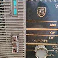 Винтидж 1963г. Лампово Радио Philips Soiree Австрия , снимка 3 - Антикварни и старинни предмети - 44197859