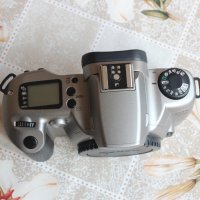 Canon EOS 3000N  като нов, снимка 2 - Фотоапарати - 40464089