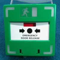 SecureMyDoor - Превключвател за освобождаване на ключалката на вратата, снимка 9 - Други стоки за дома - 44322960