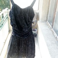 Бутикова дамска рокля versace нова размер  М., снимка 4 - Рокли - 37156023