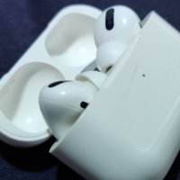 Bluetooth Слушалки Apple AirPods Pro 2019 Оригинални, снимка 3 - Слушалки и портативни колонки - 42748429