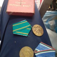 Соц.бронзови медали и плакети, снимка 1 - Колекции - 42592878