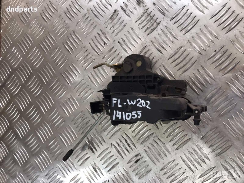 Предна лява брава Mercedes,C-Class,W202,1998г., снимка 1