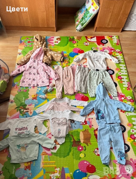 Лот от зимни дрешки за дете на 1 година, снимка 1
